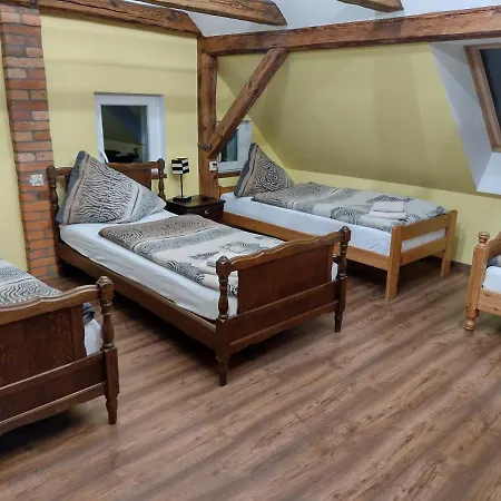 Pokoje Goscinne Ostoja Mirsk