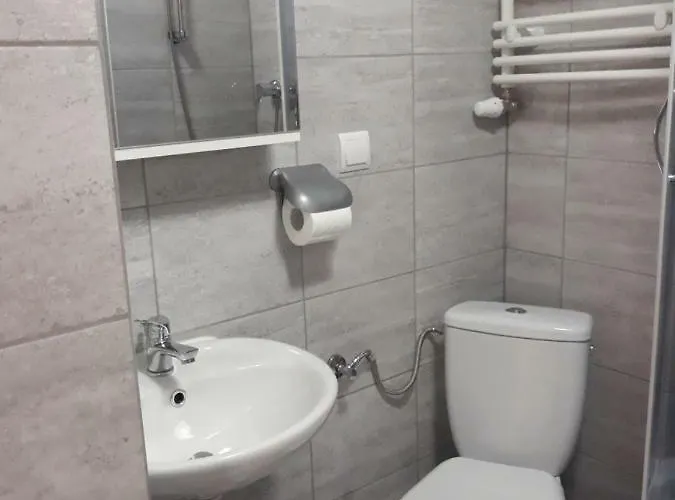 Pokoje Goscinne Ostoja فندق *